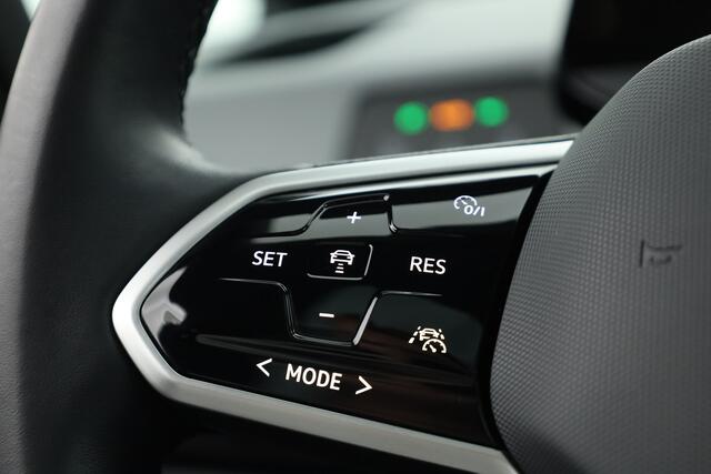 Volkswagen ID.3 Pro 58 kWh | Pano | AR HUD | Camera | Stoel- Stuurverw. | IQ. Light | Navi | Travel Assist