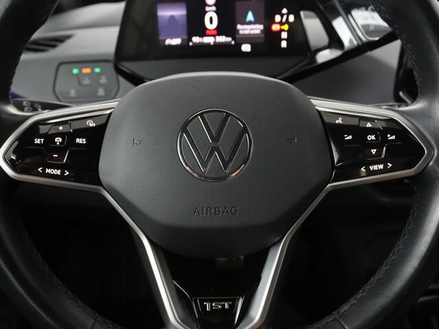 Volkswagen ID.3 First 58 kWh | Stoelverwarming | Camera | Adaptive cruise | Carplay | Navigatie | PDC | Climate control | Sfeerverlichting | LMV 18 inch