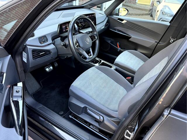 Volkswagen ID.3 First 58 kWh 18''Lmv, Trekhaak, Stoelverwarming, App Connect