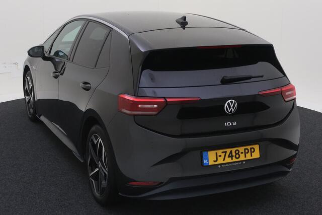 Volkswagen ID.3 First Plus 204pk 58 kWh / LED / Navigatie / Parkeersensoren / Donker Glas / 19" LMV
