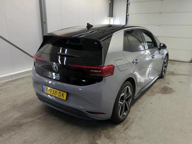 Volkswagen ID.3 First Plus 58 kWh Airco ECC Navi Carplay Adaptive Cruise control 18" LM Velgen Full LED Stoelverwarming PDC VA + Camera
