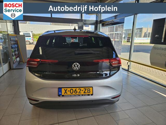 Volkswagen ID.3 Pro Business 58 kWh navigatie full map | Stoel en stuurverwarming | LM-Velgen | LED Verlichting | IQ-light