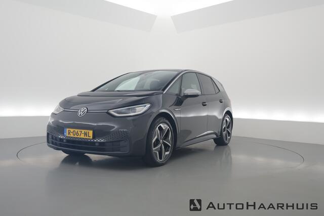Volkswagen ID.3 First 58 kWh | IQ Light | ACC | Keyless | Stoel- Stuurverw. | 19'' | Trekhaak