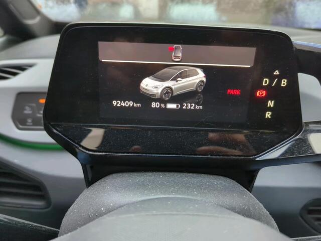 Volkswagen ID.3 First Max 58 kWh / TREKHAAK/ PANO/ CAMERA/ PARK. SENSOREN/ IQ. LIGHT/ ERGO ACTIVE STOELEN/ STOELVERWARM./ NAVI/ CLIMA/ 20" LMV