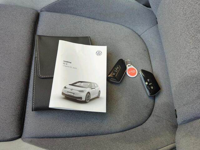 Volkswagen ID.3 First Max 58 kWh / PANO/ CAMERA/ PARK. SENSOREN/ HEAD-UP DISPLAY/ IQ. LIGHT/ APP CONNECT/ ERGO ACTIVE STOELEN/ STOELVERWARM./ GETINT GLAS/ NAVI/ CLIMA/ 20" LMV