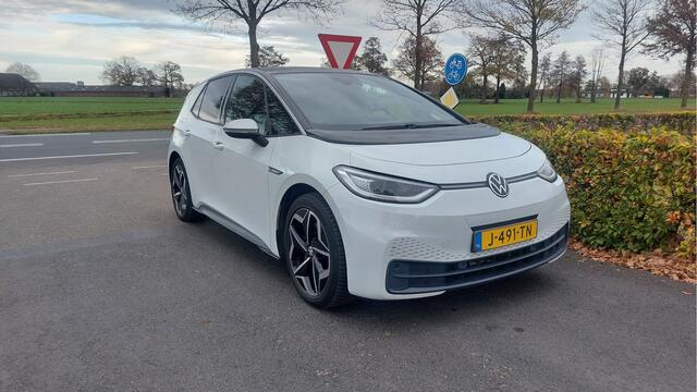 Volkswagen ID.3 First Plus 58 kWh CLIMA/NAVI/TREKHAAK BJ 2020