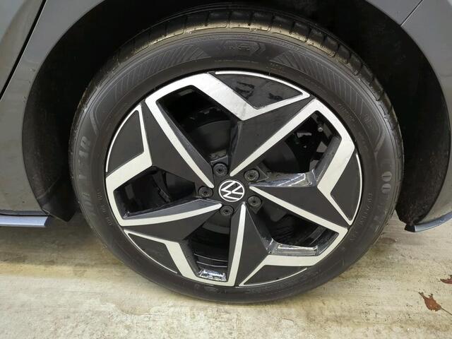 Volkswagen ID.3 First Plus 58 kWh Airco ECC Navi Carplay PDC VA+ Camera Adaptive Cruise Control 19" LM Velgen LED Matrix