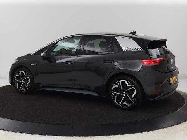 Volkswagen ID.3 First Plus 58 kWh | Stoel & stuurverwarming | Matrix LED | Adaptive cruise | Carplay | Sfeerverlichting | Camera | Navigatie | DAB | Keyless | Parkeerhulp | Climate control