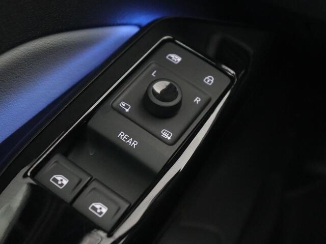 Volkswagen ID.3 First Plus 58 kWh | Stoel & stuurverwarming | Matrix LED | Adaptive cruise | Carplay | Sfeerverlichting | Camera | Navigatie | DAB | Keyless | Parkeerhulp | Climate control