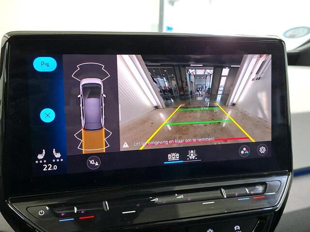 Volkswagen ID.3 Business 58 kWh Navigatie Apple Carplay/Android Auto Camera Parkeersensoren Adaptive Cruise Control Stoel- en stuurverwarming Lichtmetalen velgen Climate Control