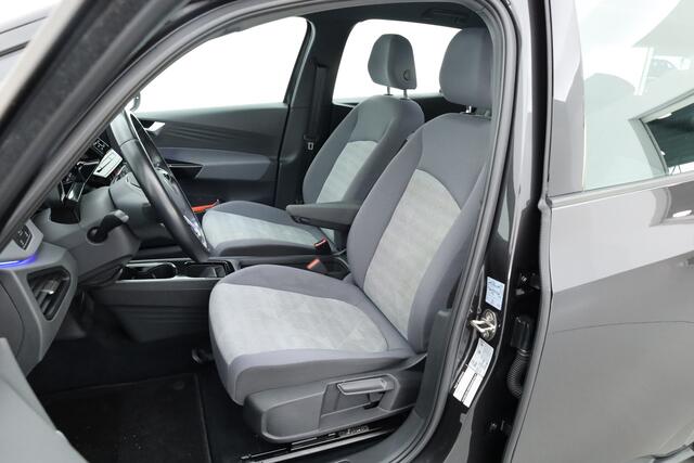 Volkswagen ID.3 First 58 kWh | Navi | Stoel- Stuurverw. | Adapt. Cruise | Apple CarPlay | PDC