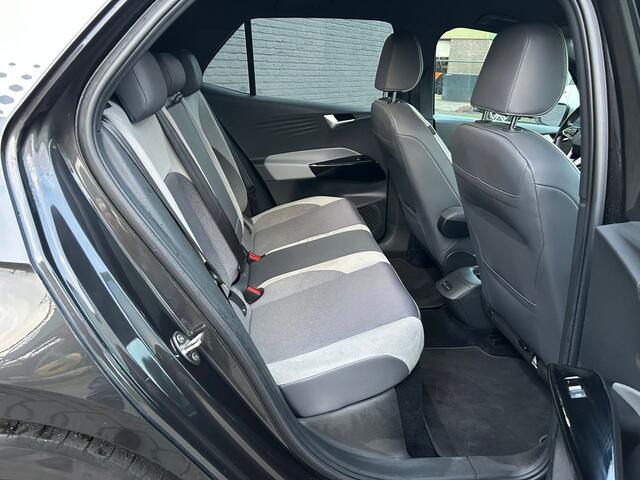 Volkswagen ID.3 First Plus 58kWh Navi-Pro Adap.Cruise Camera 19" Ecc Apple Carplay Android Auto SOH 91% Stoel+Stuur verwarming LmvStoelverwarming Matrix led Privacy Glas Keyless Rijstrooksensor 1e Eigenaar Origineel Nederlandse Auto