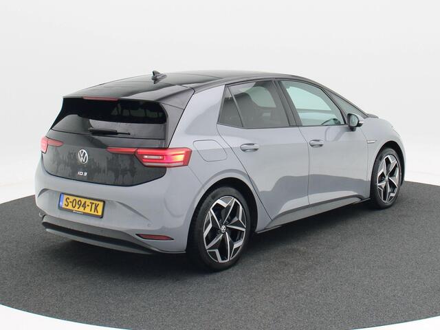 Volkswagen ID.3 First Plus 58 kWh | Panoramadak | Adaptive Cruise | Climate Control | Stoelverwarming | Navigatie | Camera | Carplay | 19 Inch