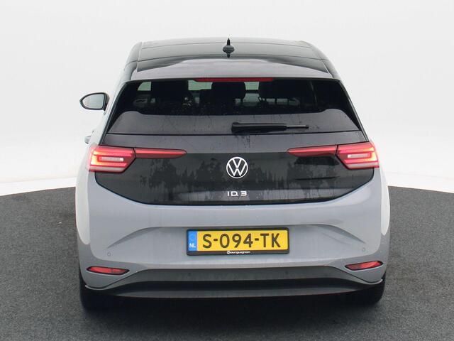 Volkswagen ID.3 First Plus 58 kWh | Panoramadak | Adaptive Cruise | Climate Control | Stoelverwarming | Navigatie | Camera | Carplay | 19 Inch