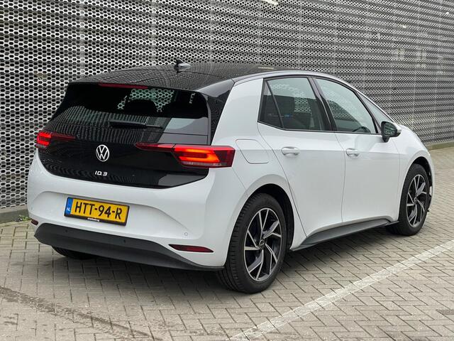 Volkswagen ID.3 Pure 170PK 52 kWh / Parkeersensoren / Stoelverwarming / 18'' LMV / VW