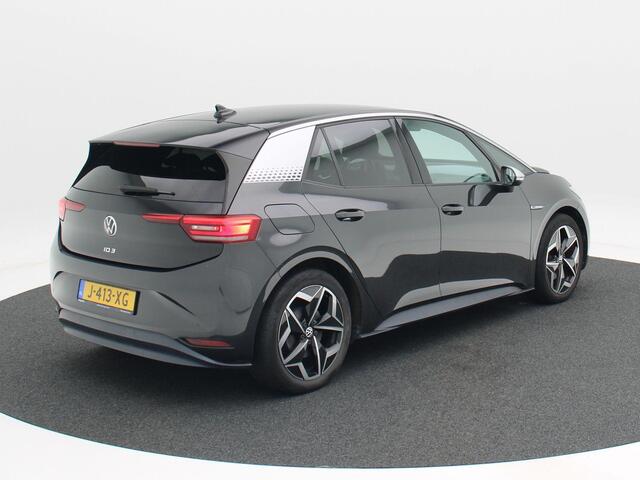 Volkswagen ID.3 First Plus 58 kWh | Adaptive Cruise | Stoelverwarming | CarPlay | Navigatie | Camera | 19 Inch | 70.182 Km!!
