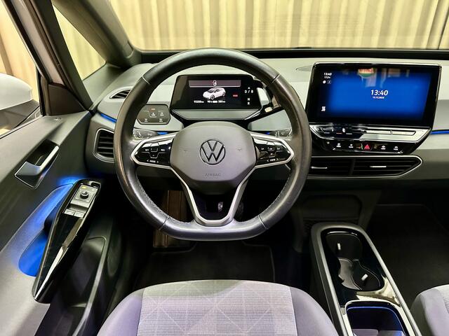 Volkswagen ID.3 Life 58 kWh *204 PK* Stoel/Stuurverwarming / Apple Carplay / Adaptive Cruise / LED / PDC / Ambiance Lighting / Org.NL!