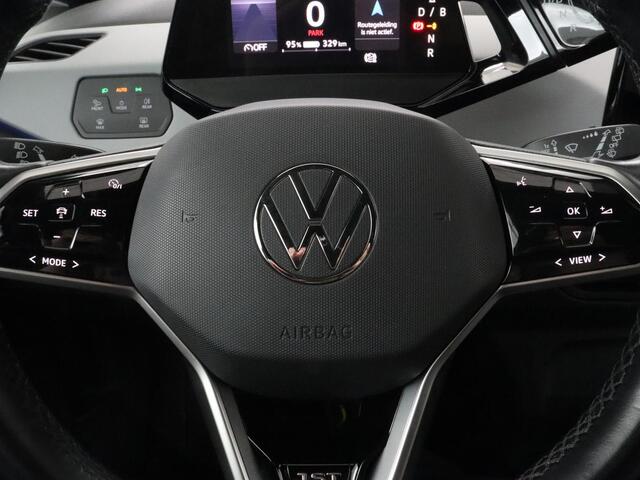 Volkswagen ID.3 First Plus 58 kWh | Stoelverwarming | Adaptive cruise | Matrix LED | Camera | Carplay | Sfeerverlichting | Navigatie | Keyless | Stuurverwarming