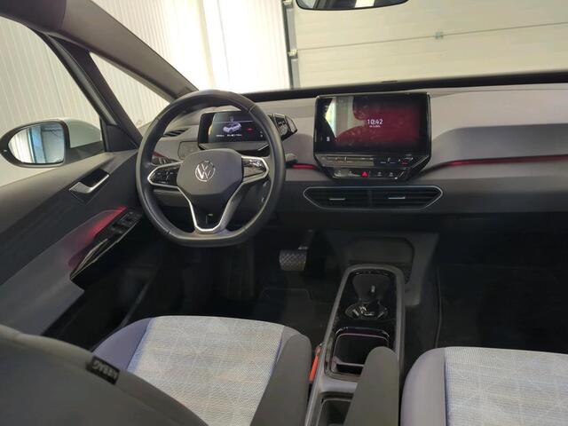 Volkswagen ID.3 Life 58 kWh Navigatie Apple Carplay/Android Auto Parkeersensoren achter Adaptive Cruise Control Stoel- en stuurverwarming Full Led Climate Control