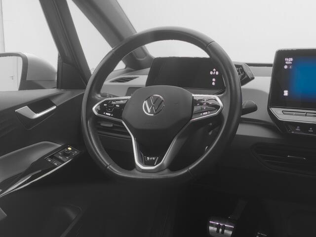 Volkswagen ID.3 First Plus 58 kWh | CAMERA | ADAPTIVE | STOEL- EN STUURVERW.