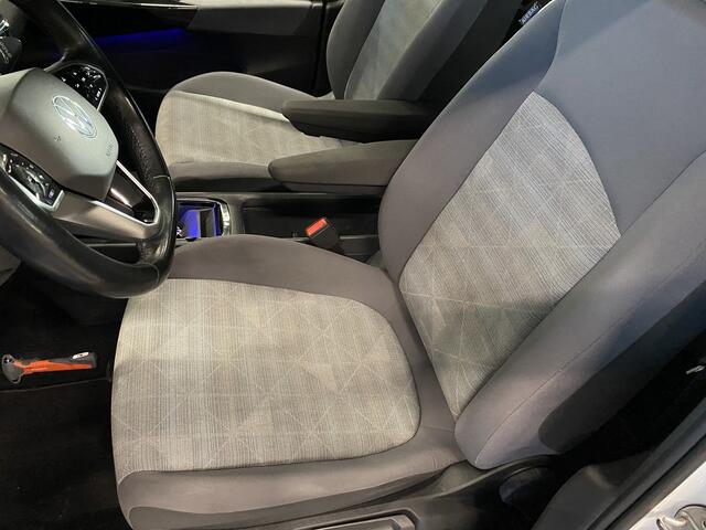 Volkswagen ID.3 Life 58 kWh Stoelverwarming, Adaptieve Cruise & App-Connect