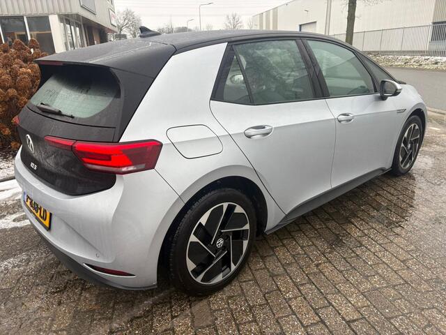 Volkswagen ID.3 Life 58 kWh | Autonaat | Navi | Clima | Sensoren | Lichtmetalen velgen | B