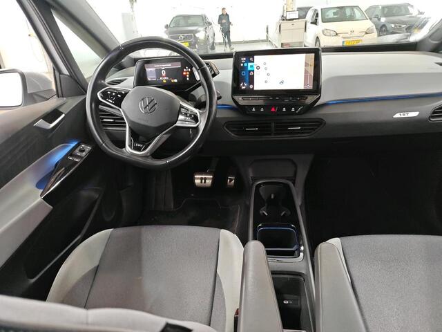 Volkswagen ID.3 First Plus 58 kWh / IQ Light / PDC / 19 Inch