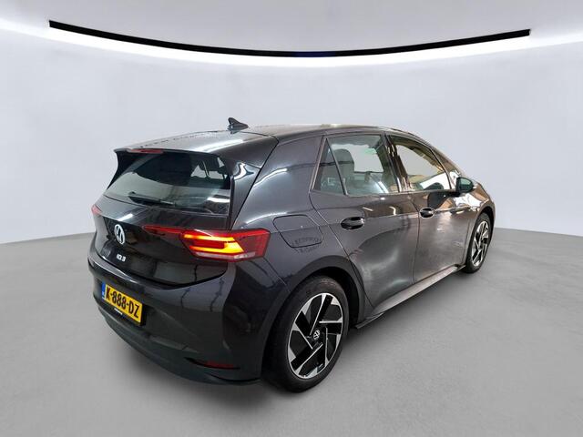 Volkswagen ID.3 First 58 kWh / PARK. SENSOREN/ LED/ NAVI/ STOELVERWARM./ ADAPT. CRUISE/ CLIMA/ 18" LMV