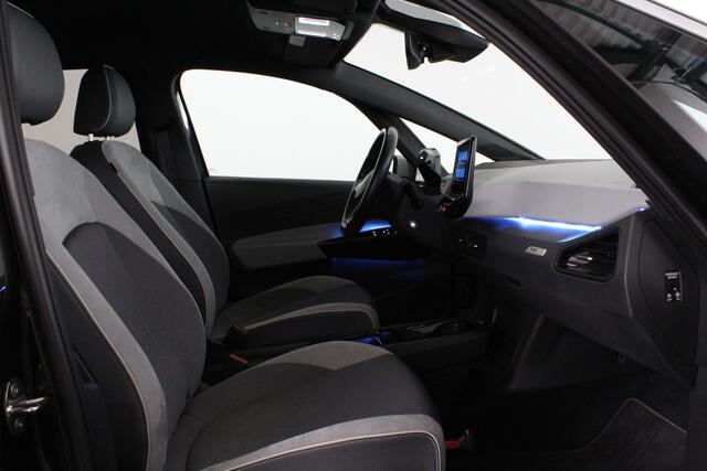 Volkswagen ID.3 First Plus 58 kWh > 91%SOH /Trekhaak / Camera / Matrix-LED / Stuurwiel verwarmd