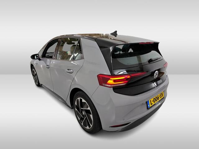 Volkswagen ID.3 Life 58 kWh 204pk Navigatie / 18"LM velgen / Zwart dak / App-connect / Parkeersensoren / Keyless-Go