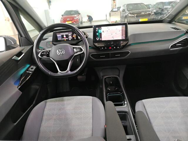 Volkswagen ID.3 Life 58 kWh 204pk Navigatie / 18"LM velgen / Zwart dak / App-connect / Parkeersensoren / Keyless-Go