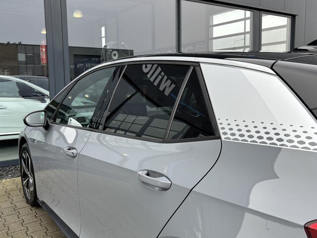 Volkswagen ID.3 First Plus 58 kWh SOH 92% Stoelverwarming, App-Connect, Camera & Adaptieve Cruise