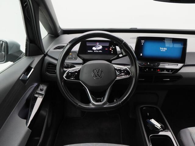 Volkswagen ID.3 First 58 kWh 204 Pk | Trekhaak Afneembaar | Adaptive Cruise | Virtual Cockpit | Stoelverwarming | LED | CarPlay | 18 Inch