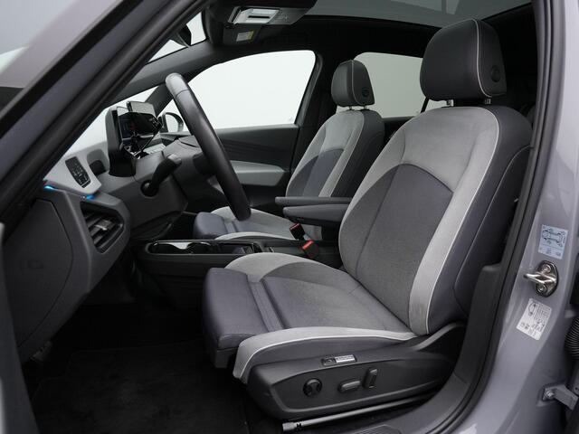 Volkswagen ID.3 First Max 58 kWh 204 pk | SOH 86% | Panoramadak | Head-up display | Elektr. verstelbare stoelen | IQ Light | Stuur-/stoelverwarming | Achteruitrijcamera