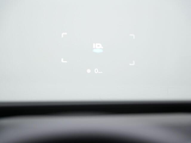 Volkswagen ID.3 First Max 58 kWh 204 pk | SOH 86% | Panoramadak | Head-up display | Elektr. verstelbare stoelen | IQ Light | Stuur-/stoelverwarming | Achteruitrijcamera