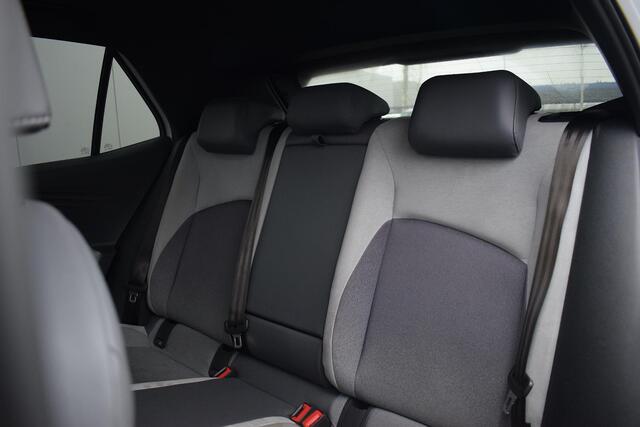 Volkswagen ID.3 First Plus 58 kWh | Apple CarPlay | Keyless | 19'' LM | Stoelverwarming