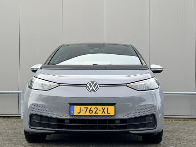 Volkswagen ID.3 First 58 kWh - 92.3% accu - trekhaak - nap! -