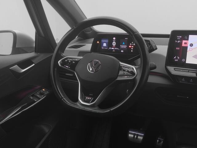 Volkswagen ID.3 First Plus 58 kWh | CAMERA | VULCANO LEDER | ADAPTIVE | STOEL- EN STUURVERW.