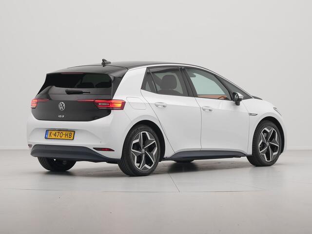 Volkswagen ID.3 First Plus 58 kWh 204pk Trekhaak Navigatie Camera Stoel/Stuurverwarming Acc