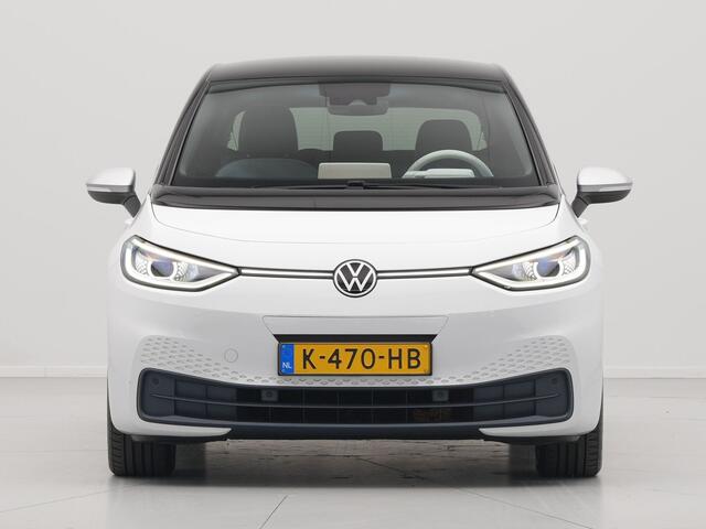 Volkswagen ID.3 First Plus 58 kWh 204pk Trekhaak Navigatie Camera Stoel/Stuurverwarming Acc