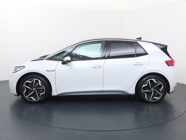 Volkswagen ID.3 First Plus 58 kWh | 204 PK | SoH 89% | Lane assist | Adaptive cruise control | Climate control | Apple Carplay/Android Auto |
