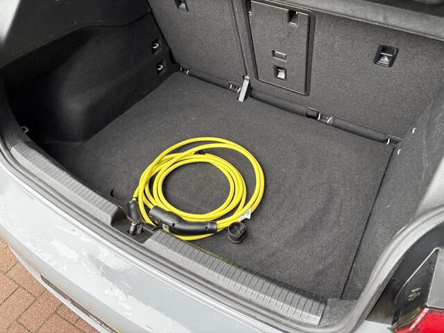 Volkswagen ID.3 First Plus 58 kWh 93%SoH KEYLESS/CAMERA/19INCH/WINTERPACK/ADAPT.CRUISE