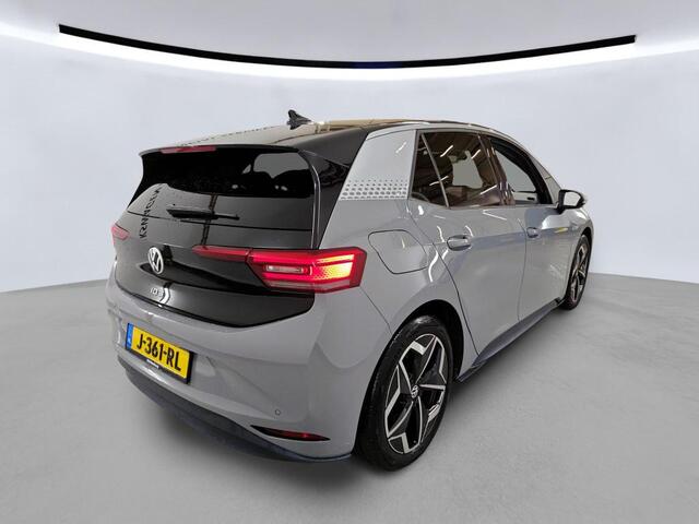 Volkswagen ID.3 First Plus 58 kWh / AUTOMAAT/ STOELVERWARMING/ NAVI/ CAMERA/ PARK. SENSOREN/ CLIMA/ CRUISE/ LED/ 19"LMV
