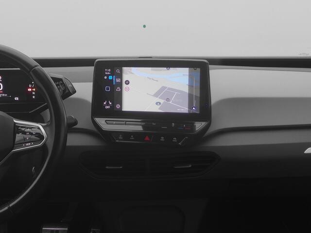 Volkswagen ID.3 First Plus 58 kWh | CAMERA | ADAPTIVE | STOEL- EN STUURVERW.