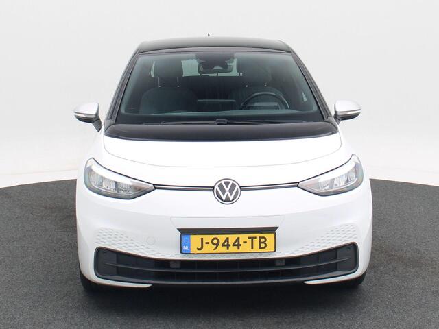 Volkswagen ID.3 First 58 kWh 204 Pk | Adaptive Cruise | Zwarte Hemel | Stoelverwarming | Climate Control | LED | Sensoren | 18 Inch