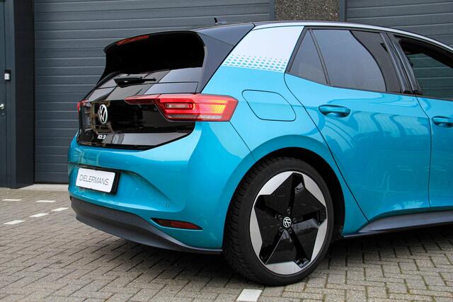 Volkswagen ID.3 Max First Edition | Vol optie!! | Panorama dak | Trekhaak | BTW voertuig | SOH 92%