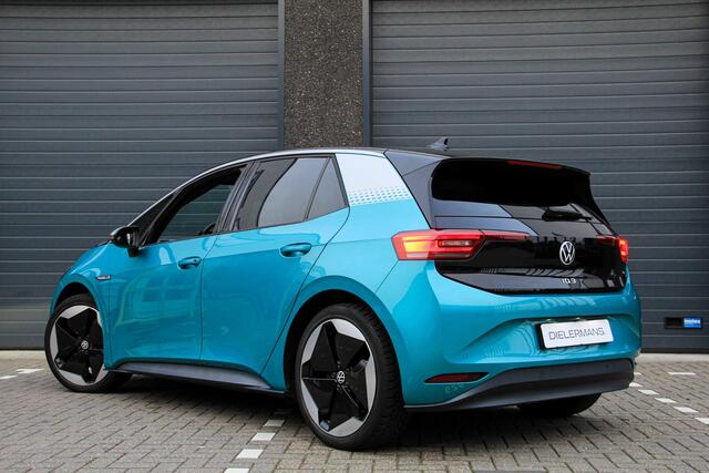 Volkswagen ID.3 Max First Edition | Vol optie!! | Panorama dak | Trekhaak | BTW voertuig | SOH 92%