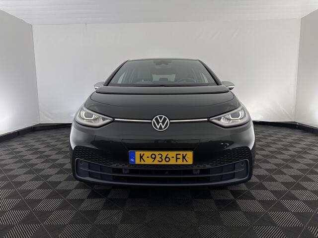Volkswagen ID.3 First Max 58 kWh [ 3-Fase ] {SOH-87%} (INCL.BTW) *PANO | HEAD-UP | ADAPTIVE-CRUISE | FULL-LED | BLINDSPOT | CAMERA | KEYLESS | MICROFIBRE | AMBIENTLIGHT | NAVI-FULLMAP | DAB+ | ECC | HEATED-SPORTSEATS | DIGI-COCKPIT | 20"ALU*