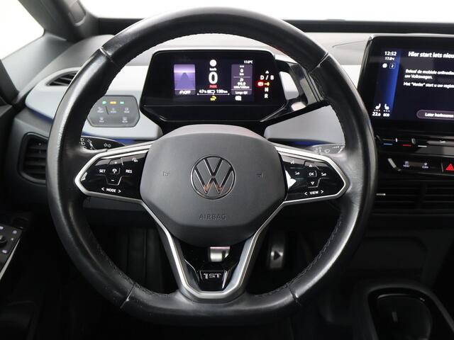 Volkswagen ID.3 First Plus 58 kWh | 204 PK | SoH 87% | Trekhaak | Achteruitrijcamera | Navigatiesysteem | Adaptive cruise control |