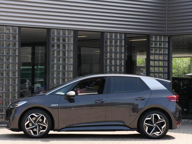 Volkswagen ID.3 58kWh 1ST PLUS/ TREKHAAK/ CAMERA/ KEYLESS/ MATRIX LED/ SOH 91%